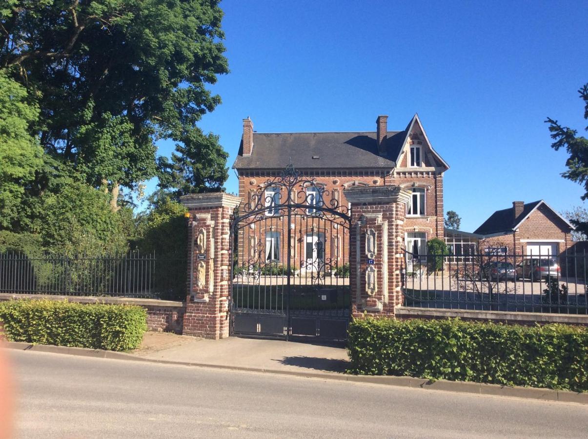 L'Hostellerie Du Chateau Mesnil-Saint-Nicaise Exterior photo