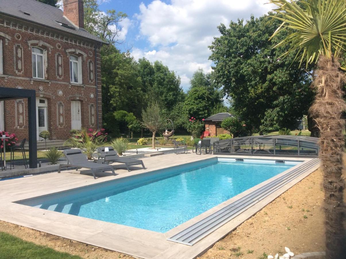 L'Hostellerie Du Chateau Mesnil-Saint-Nicaise Exterior photo